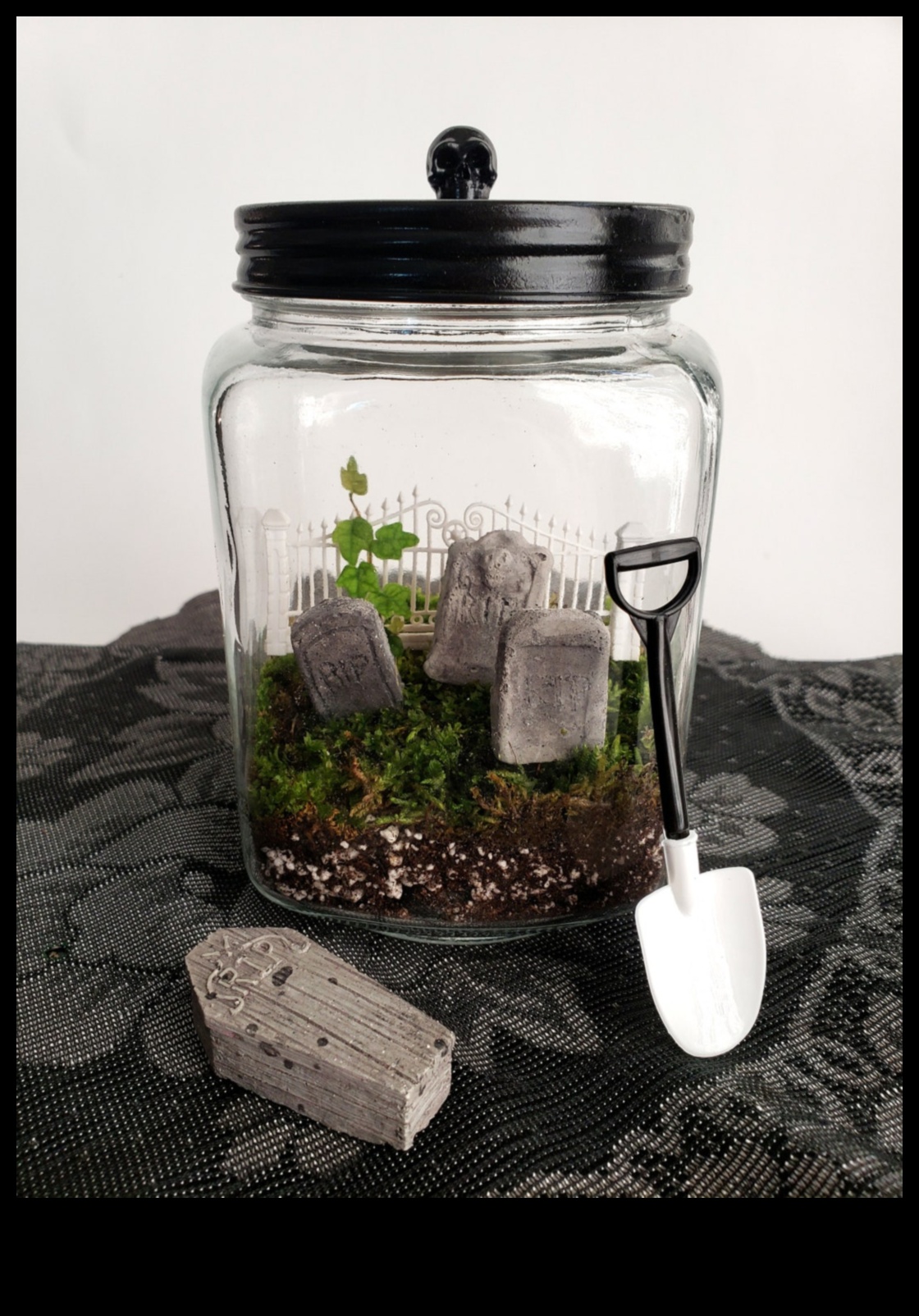 DIY Papercraft Terrariums: Kaprisli el yapımı mini bahçeler